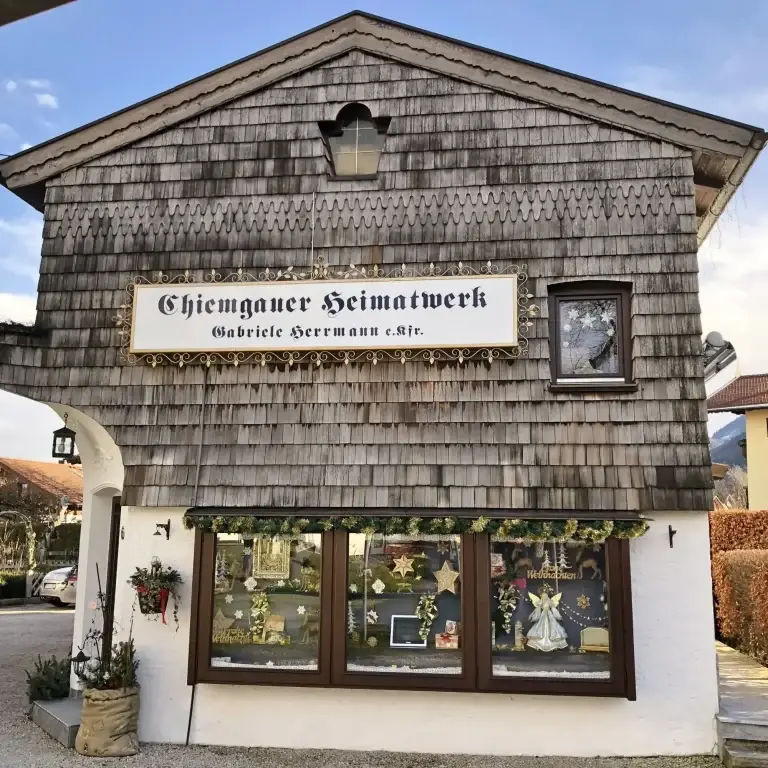 Dirndlstoffe & Trachtenstoffe - Stoffladen Rosenheim München