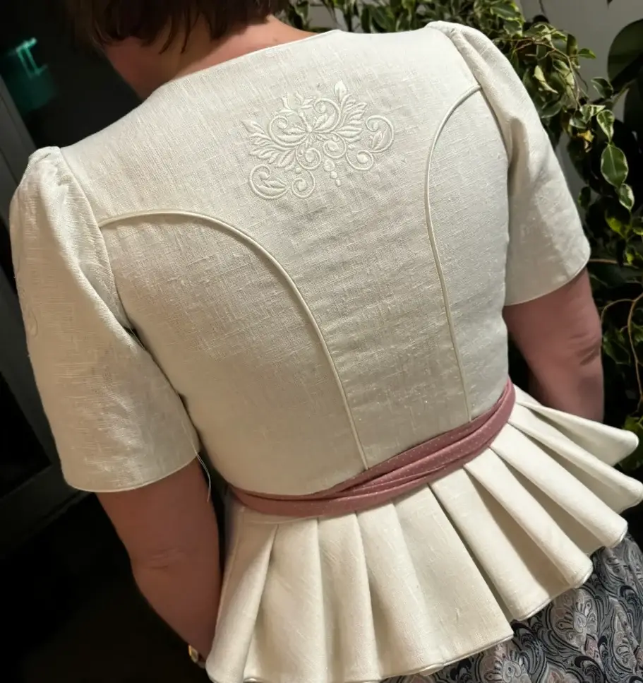 Dirndl-Nähkurs Miesbach - Dirndlnähkurse beim Profi. Dirndl selber nähen in Miesbach - Januar 2026