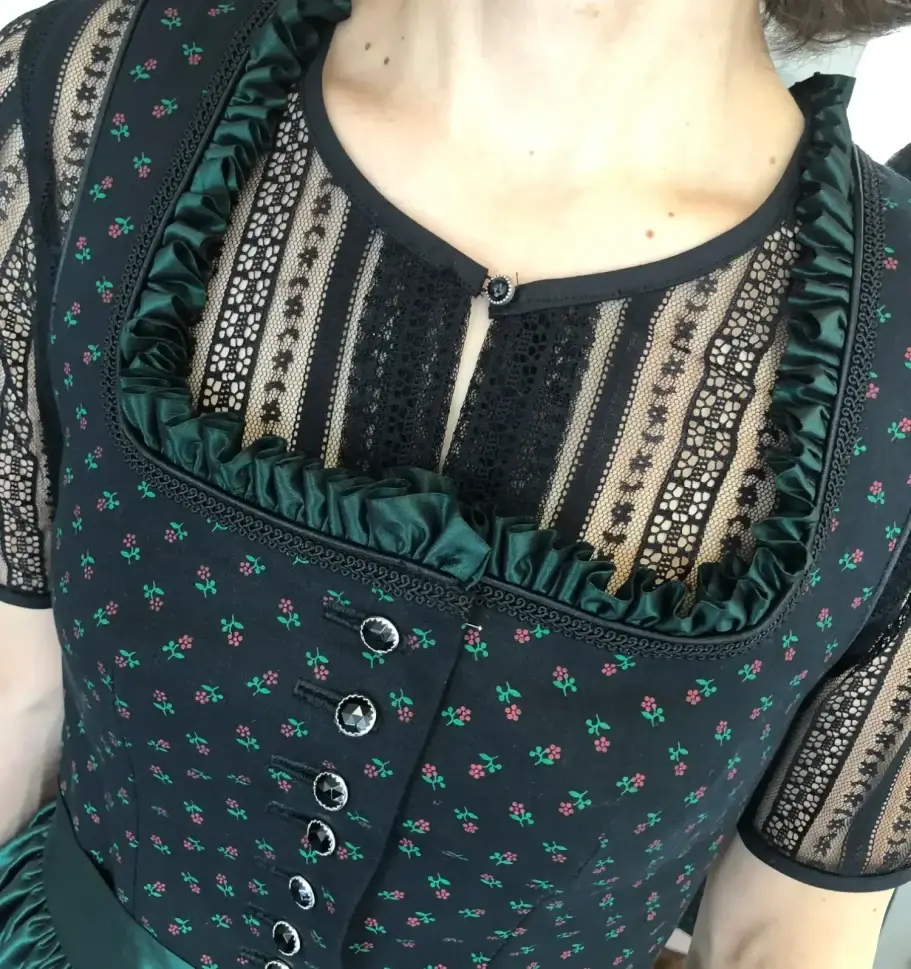 Dirndl-Nähkurs München - VHS Dirndlnähkurse München - Dirndl und Dirndlschürze selber nähen - Januar 2026